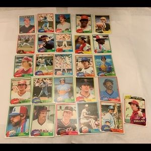 Bundle of Baseball Cards Lot 21